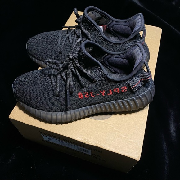 YEEZY BOOST 350 V2 'BRED' - Picture 2 of 8